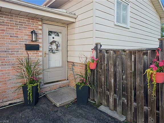 3rd image of 45 Hopewell Cres