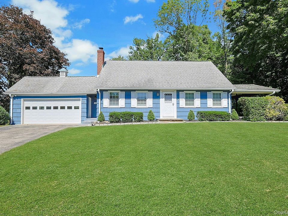 1st image of 21 Elm Street E