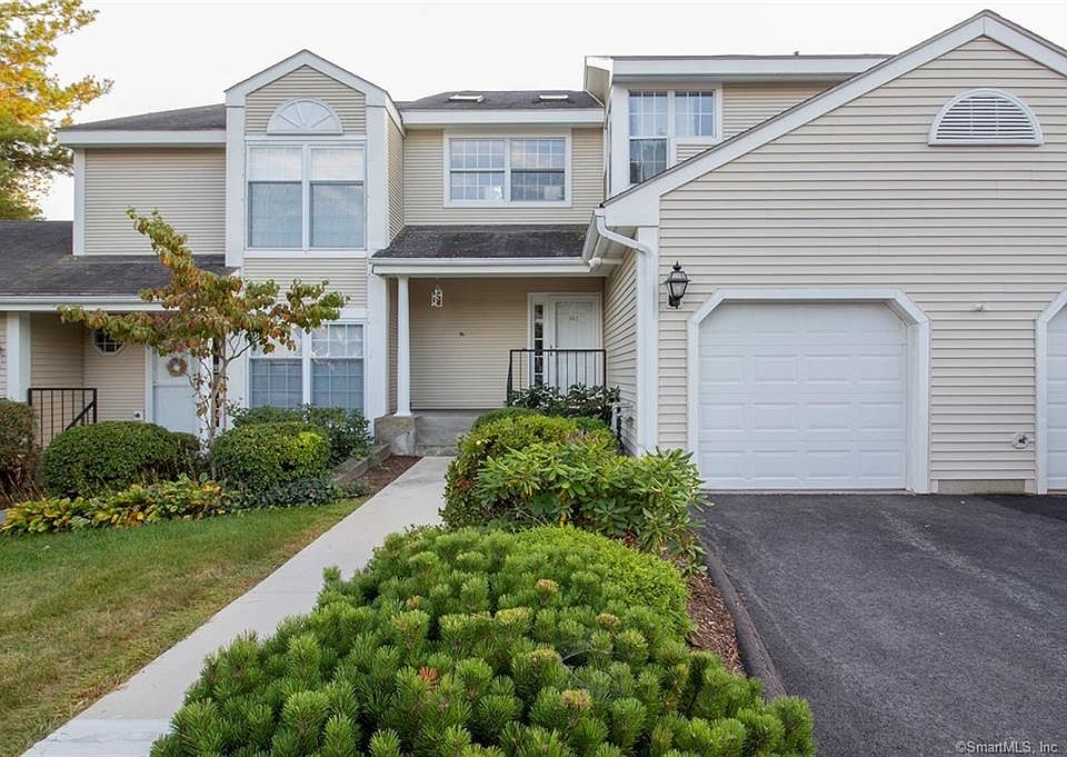 1st image of 302 Limner Cir