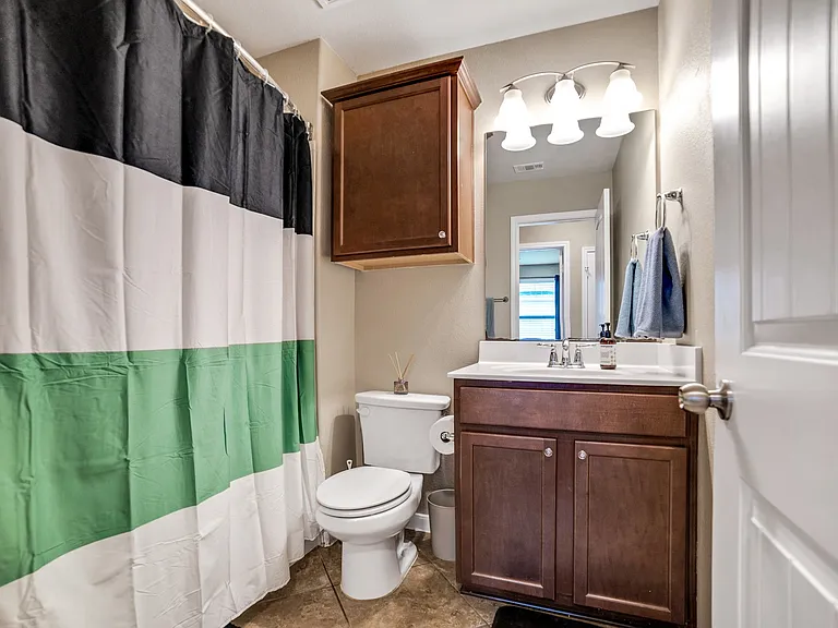 Upstairs guest bathroom