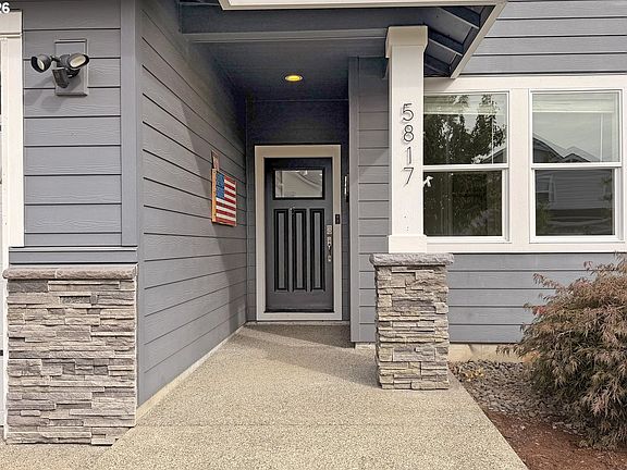 4th image of 5817 SE 33rd St