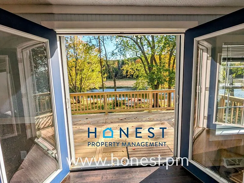 2 bed, 2.0 bath, 1640 sqft, $2,100 — Photo 1