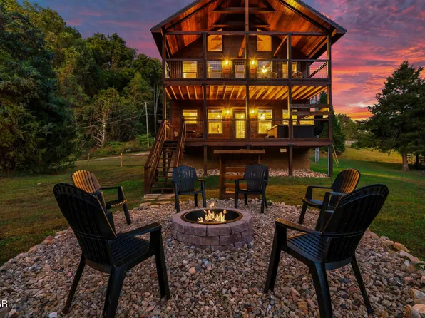 2641 Willow Heights Way, Sevierville, TN 37876