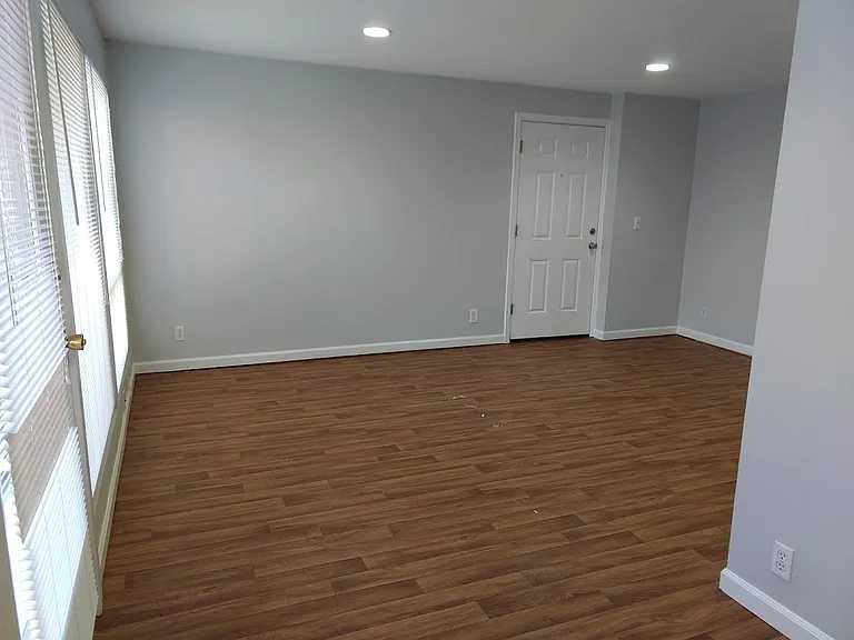 Marine Vista — Photo 11
