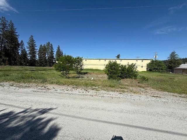 2nd image of 900 W Highway 2