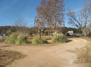 313 Skyview Dr, Ingram, TX 78025