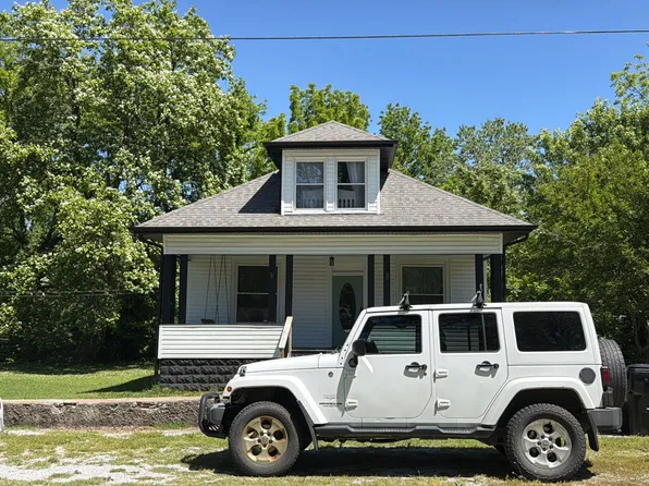 107 E Odell, Marionville, MO 65705