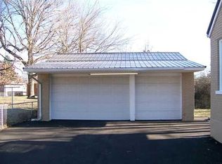 8007 Jonquil Dr, Louisville, KY 40258
