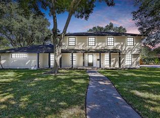 2516 Meadow Ln, La Marque, TX 77568