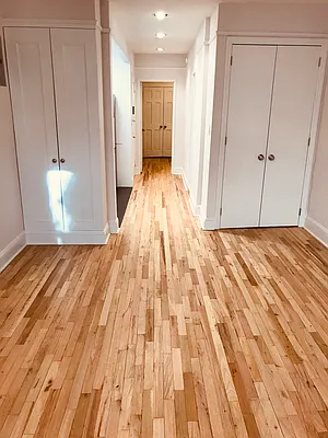 Rented by Metropolis Real Estate of Manhattan | media 24