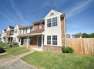 701 Nottaway Dr, Chesapeake, VA 23320