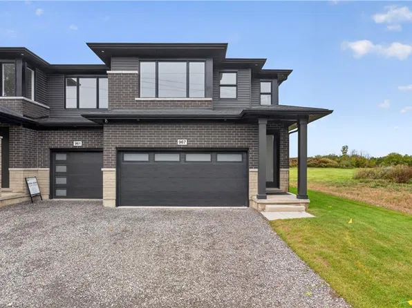 967 Clare Ave, Welland, ON L3C 7E2