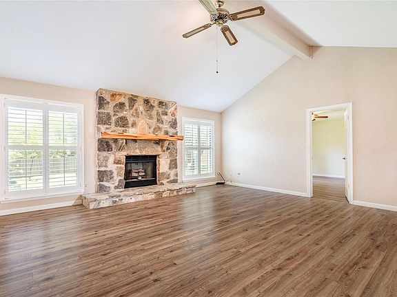 5th image of 20 Saddle Rock Rdg