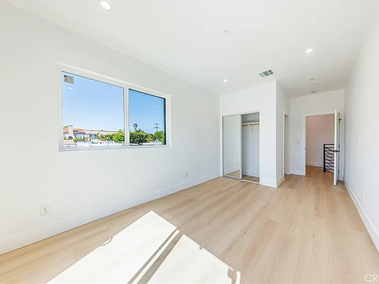 1332 S Longwood Ave #1 — Photo 30