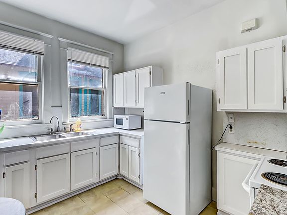 3rd image of 4225 Notter Ave #13977104