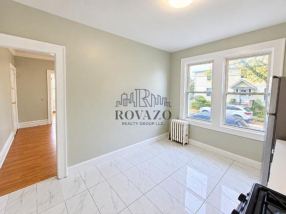 3rd image of 56 Fuller Pl #1R