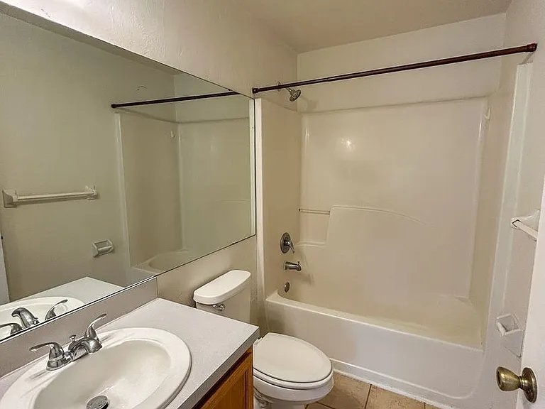 4415 SW 34th St #803 — Photo 17