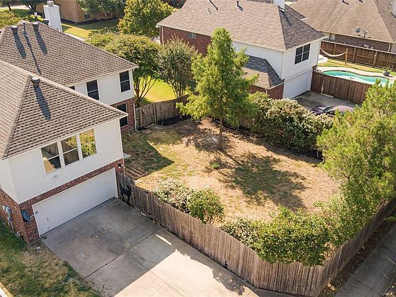 4th image of 1548 Mountain Laurel Dr