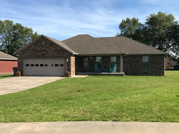 2712 Oxford St, Paragould, AR 72450