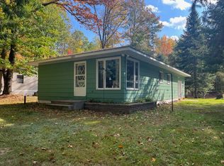 13655 Waubee Lake Dr, Lakewood, WI 54138