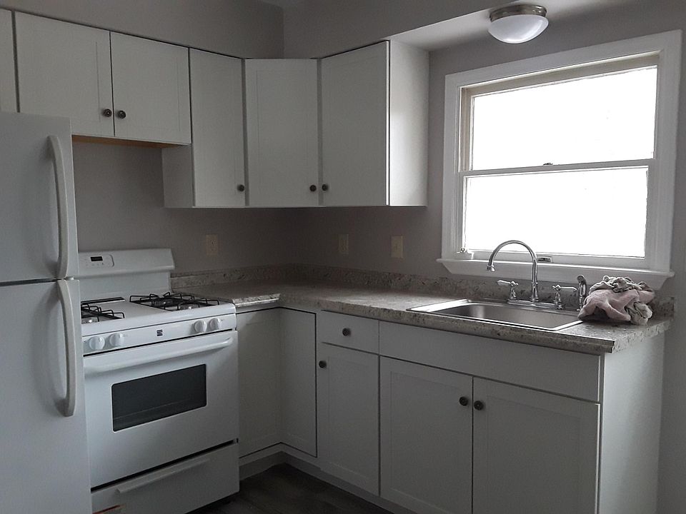 1st image of 13B Mecca Dr