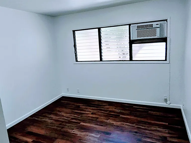 724 Moaniala St #GROUND FLOOR — Photo 4
