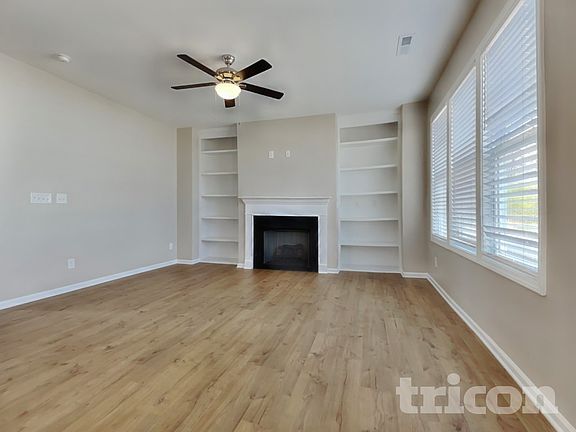 2nd image of 110 Shore Ct