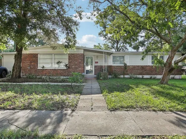 9801 Forest Hills Dr, Tampa, FL 33612