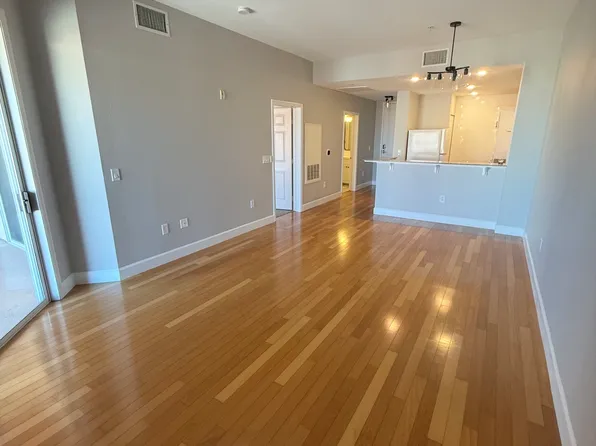 59 E Agate Ave Unit 401, Las Vegas, NV 89123