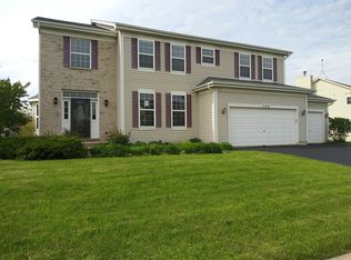 296 W Arden Ln, Round Lake, IL 60073