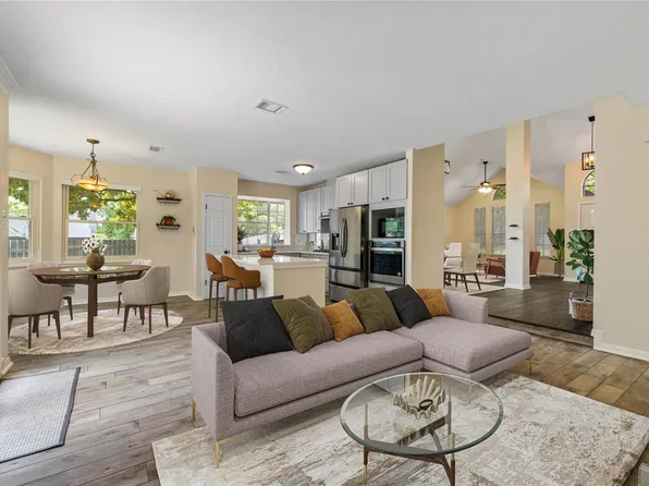 15019 Big Falls Dr, Leander, TX 78641