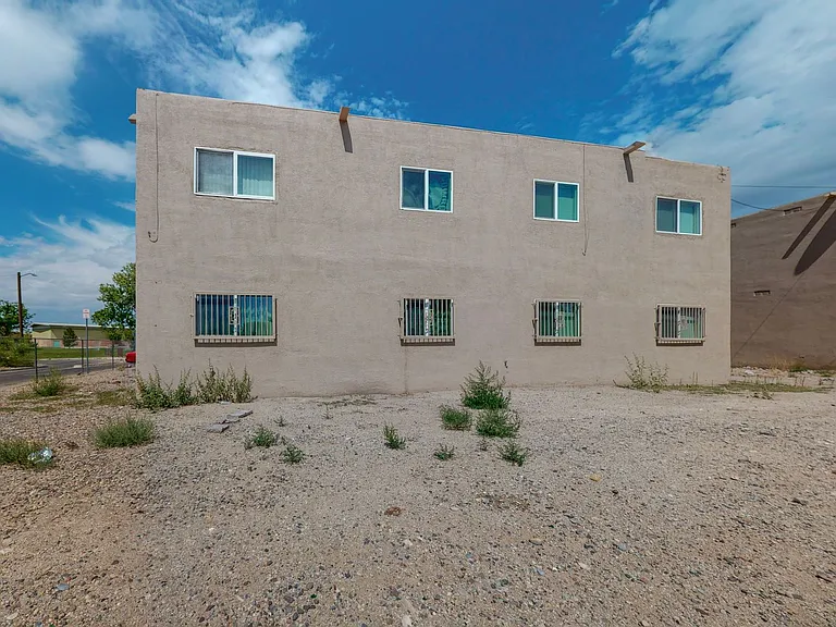 8000 Grand Avenue NE — Photo 15