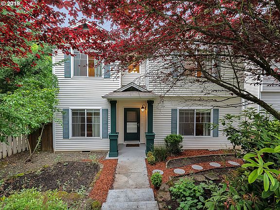 2nd image of 4114 SE 186th Pl