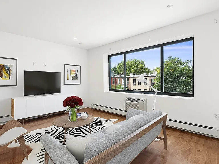 400 15th St #3C — Photo 3
