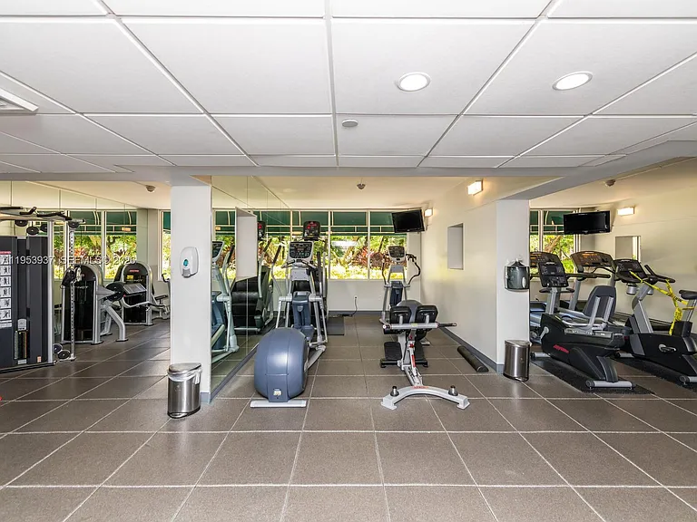 888 Brickell Key Dr #L10 — Photo 13