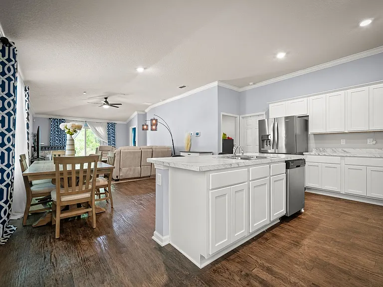6092 Bucking Bronco Dr — Photo 4