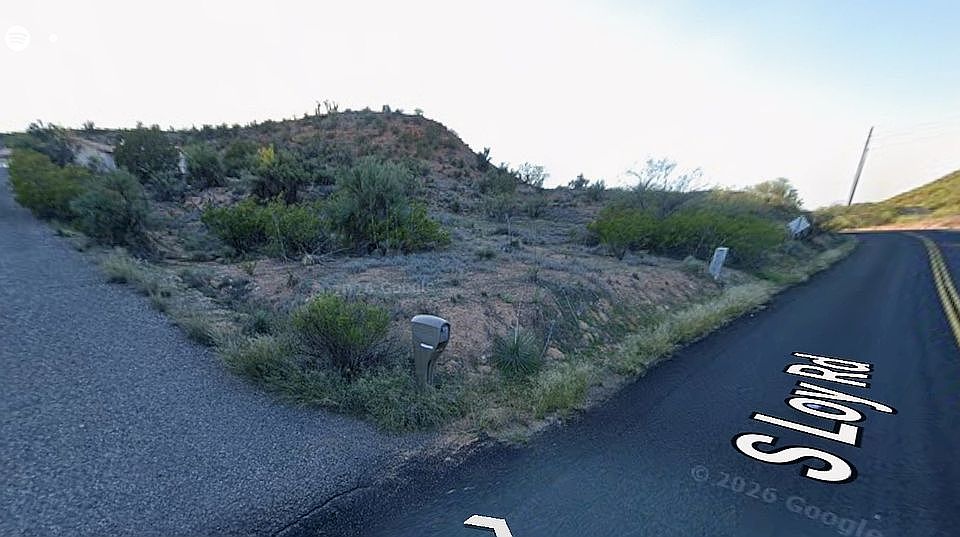 2nd image of 2455 S Loy Rd