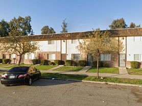1400 Kern St, 6