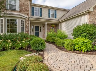3757 Deville Ln, Saint Charles, IL 60175