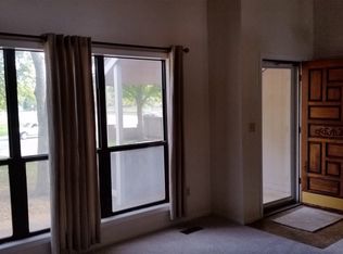 2 N Willowdell Dr, Mulvane, KS 67110