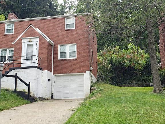 265 Gilkedon with Driveway & Garage