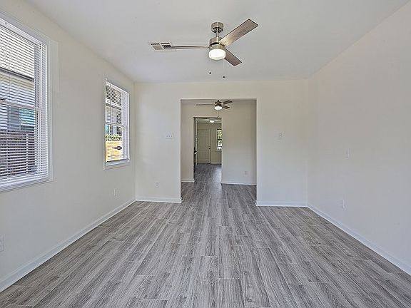 4th image of 338 Edinburgh St