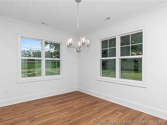 5th image of 167 Croatoke Ct