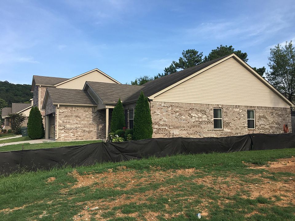1st image of 2423 Bell Manor Dr SW