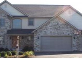 9 Rolling Meadow Rd, Lebanon, PA 17046