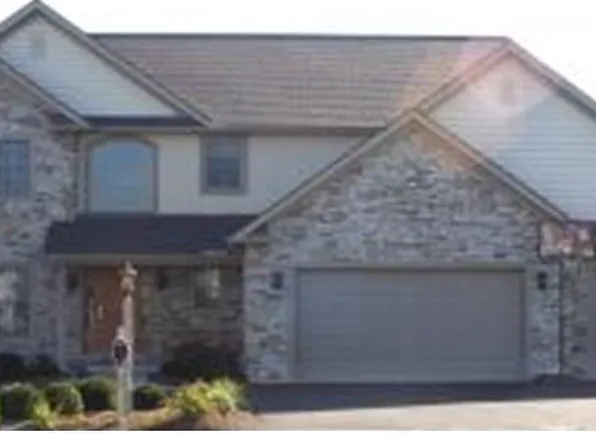 9 Rolling Meadow Rd, Lebanon, PA 17046