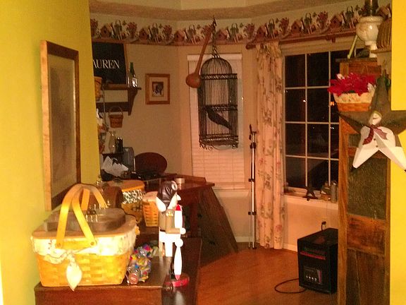 5th image of 129 Glenbrook Ct