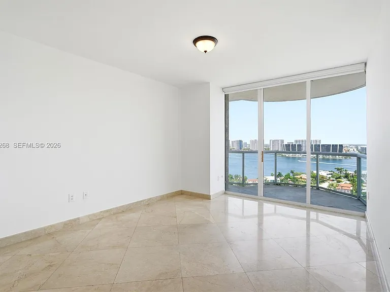 18671 Collins Ave #2304 — Photo 11