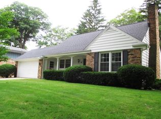 23 Delaware Ct, South Haven, MI 49090