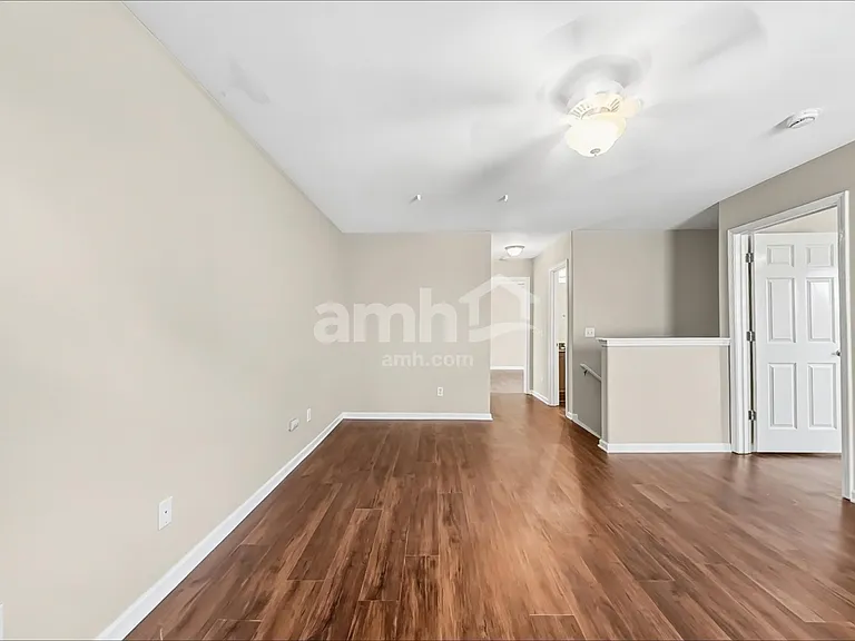 5 Miller Pond Rd — Photo 6